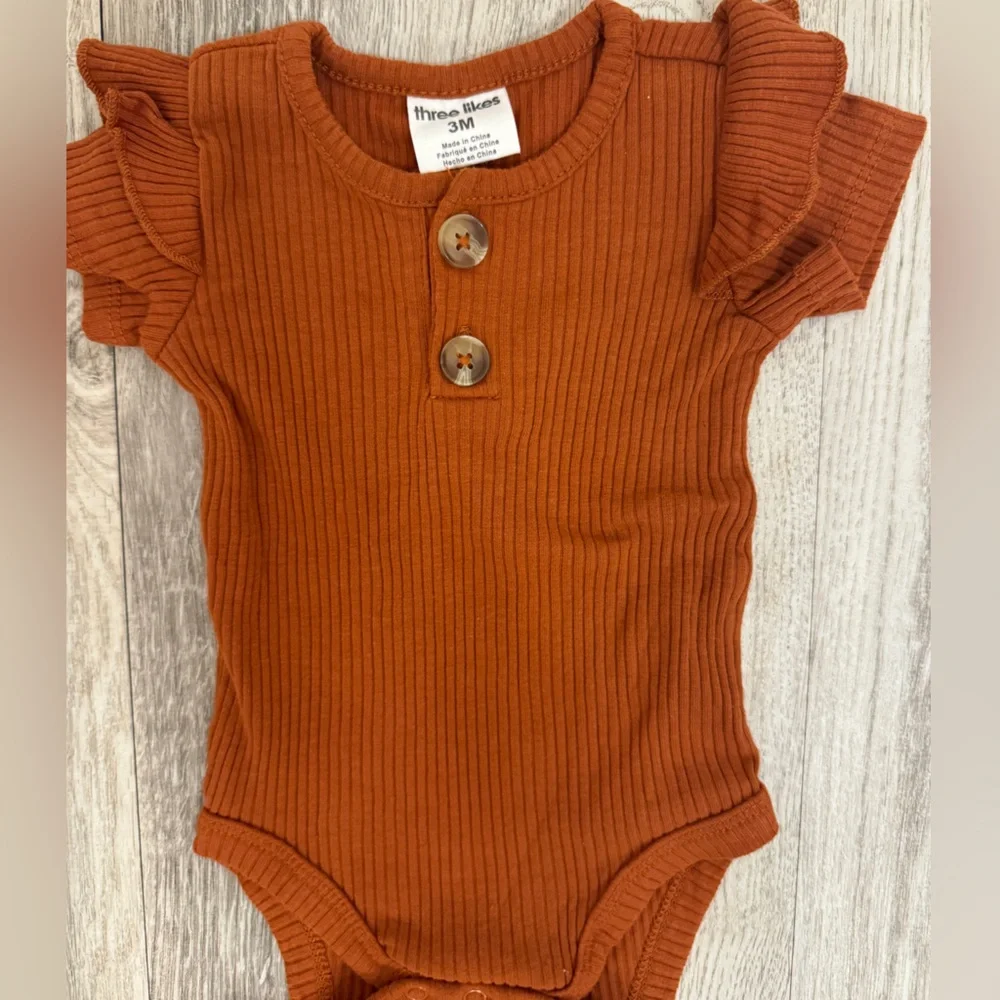 Three Likes 3 month baby girl outfit - Picture 2 of 6